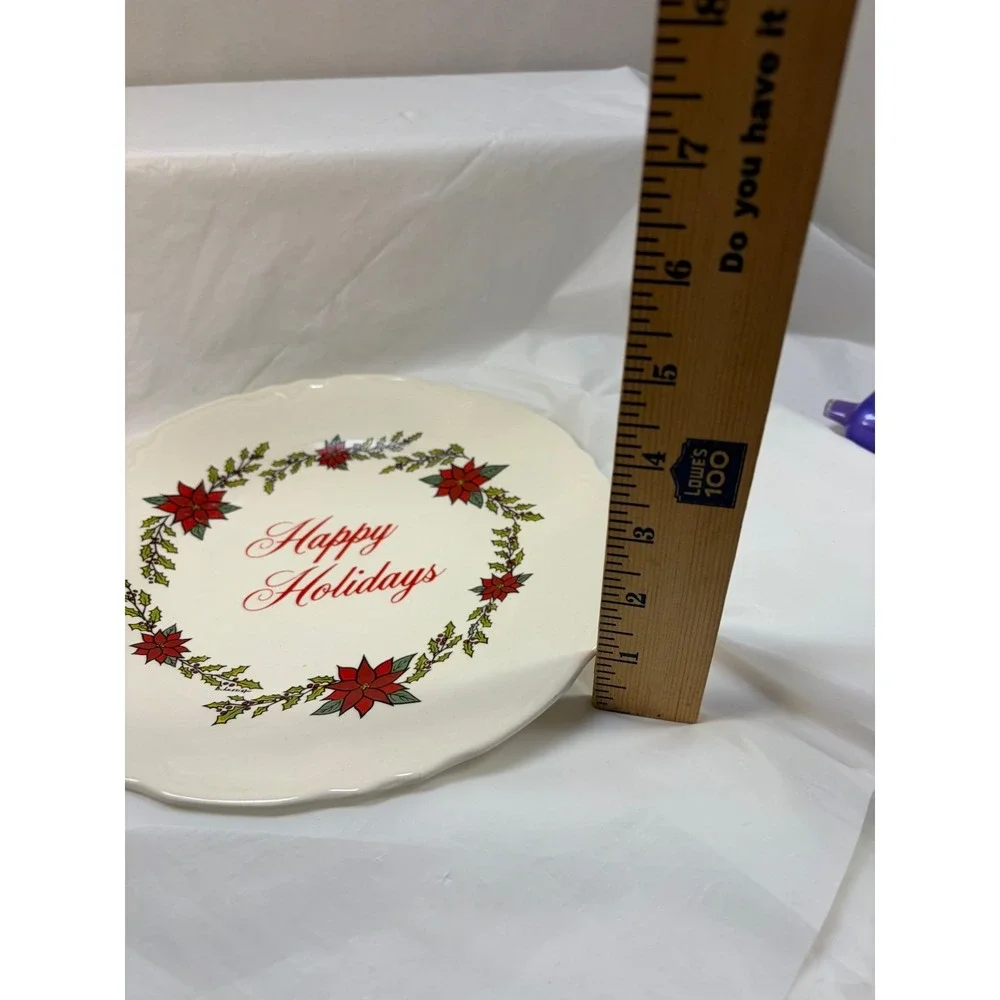 B. Lussier Happy Holidays Poinsettia Wreath Scalloped 10 Inch Dinner Plate